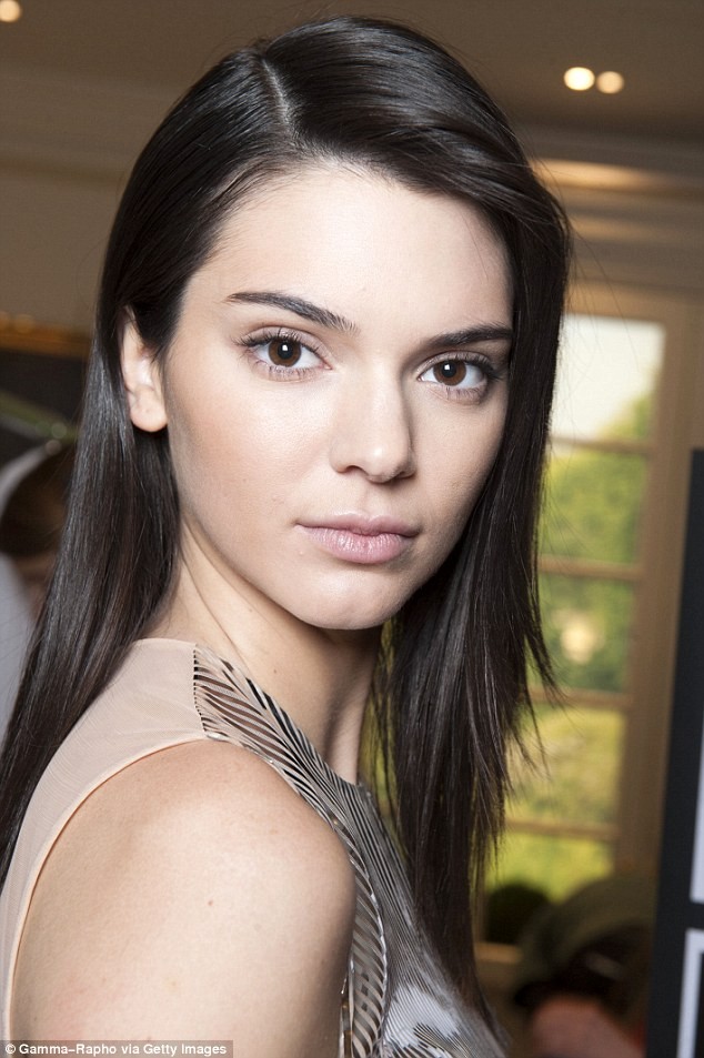 Kinh nghiem tri mun cua sieu mau Kendall Jenner-Hinh-3